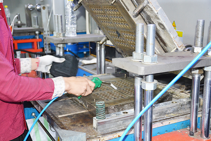 模具對硅膠制品的影響 模具對硅膠制品的影響