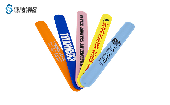 定制硅膠禮品,訂購硅膠禮品時要注意,購買硅膠禮品時要注意什么 定制硅膠禮品,訂購硅膠禮品時要注意,購買硅膠禮品時要注意什么