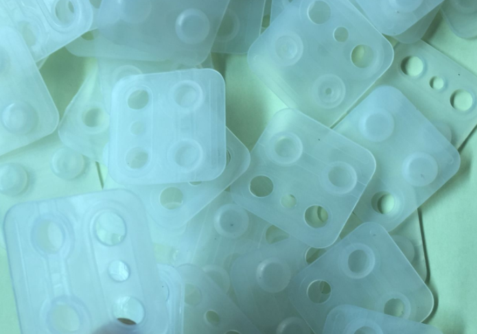 硅膠按鍵改機(jī)械 硅膠按鍵改機(jī)械