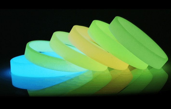 硅膠發光手環為什么會發光,夜光硅膠手環發光原理是什么,發光硅膠手環哪里可以定制 硅膠發光手環為什么會發光,夜光硅膠手環發光原理是什么,發光硅膠手環哪里可以定制