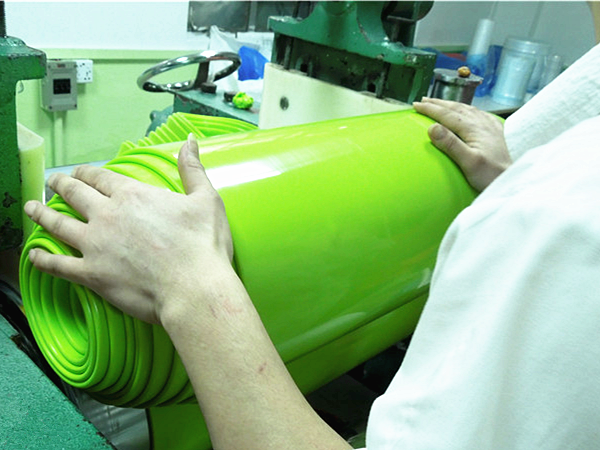 奶嘴的硅膠材料和普通的硅膠材料有什么不一樣 奶嘴的硅膠材料和普通的硅膠材料有什么不一樣