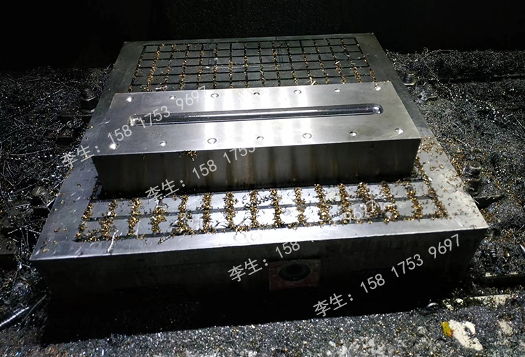 KN95熔噴布模具生產(chǎn)廠家電話 KN95熔噴布模具生產(chǎn)廠家電話